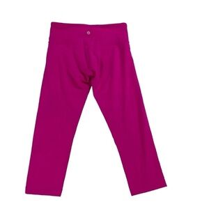 Lululemon Cropped Hot Pink Leggings Sz 6